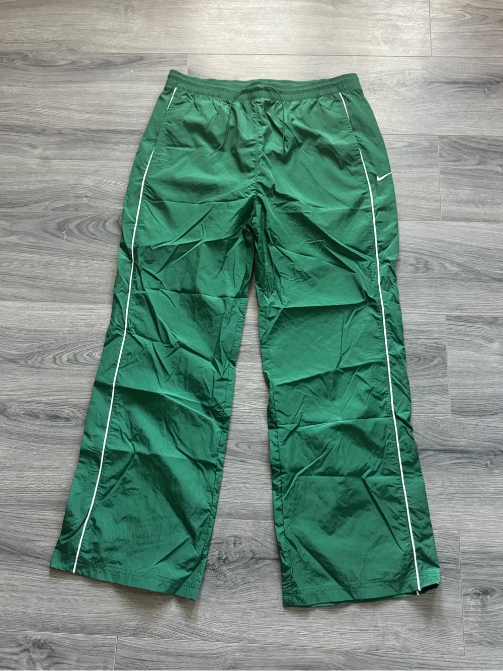 NWT Women’s Windbreaker Pants